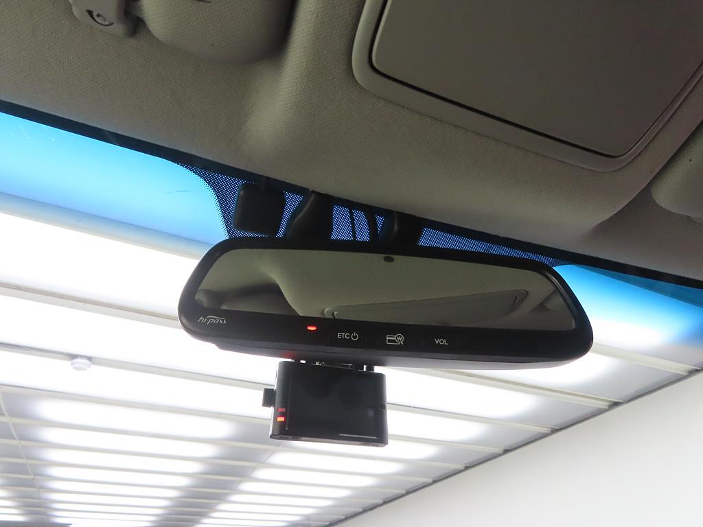 HYUNDAI Avante - Vista 12