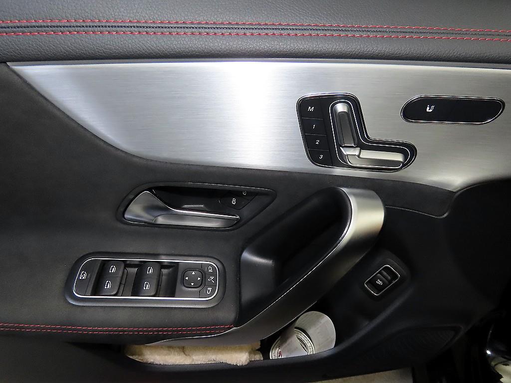 Mercedes Benz CLA Class 2021 Negro - Importación desde Corea - HF Imports Iquique - Foto 14