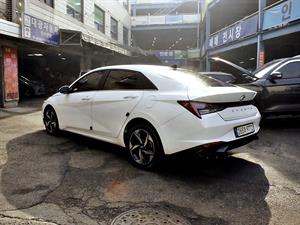 HYUNDAI Avante - Vista 8