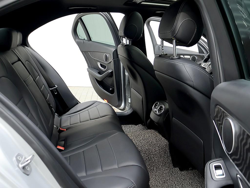 Mercedes Benz C Class 2017 Gris - Importación desde Corea - HF Imports Iquique - Foto 12