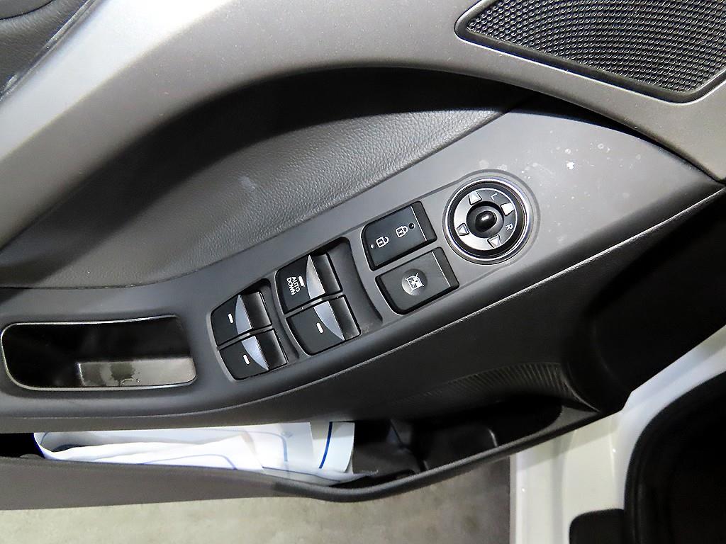 HYUNDAI Avante 2015 Blanco - Importación desde Corea - HF Imports Iquique - Foto 13