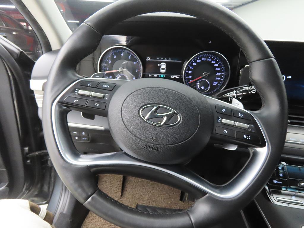 HYUNDAI Grandeur - Vista 8