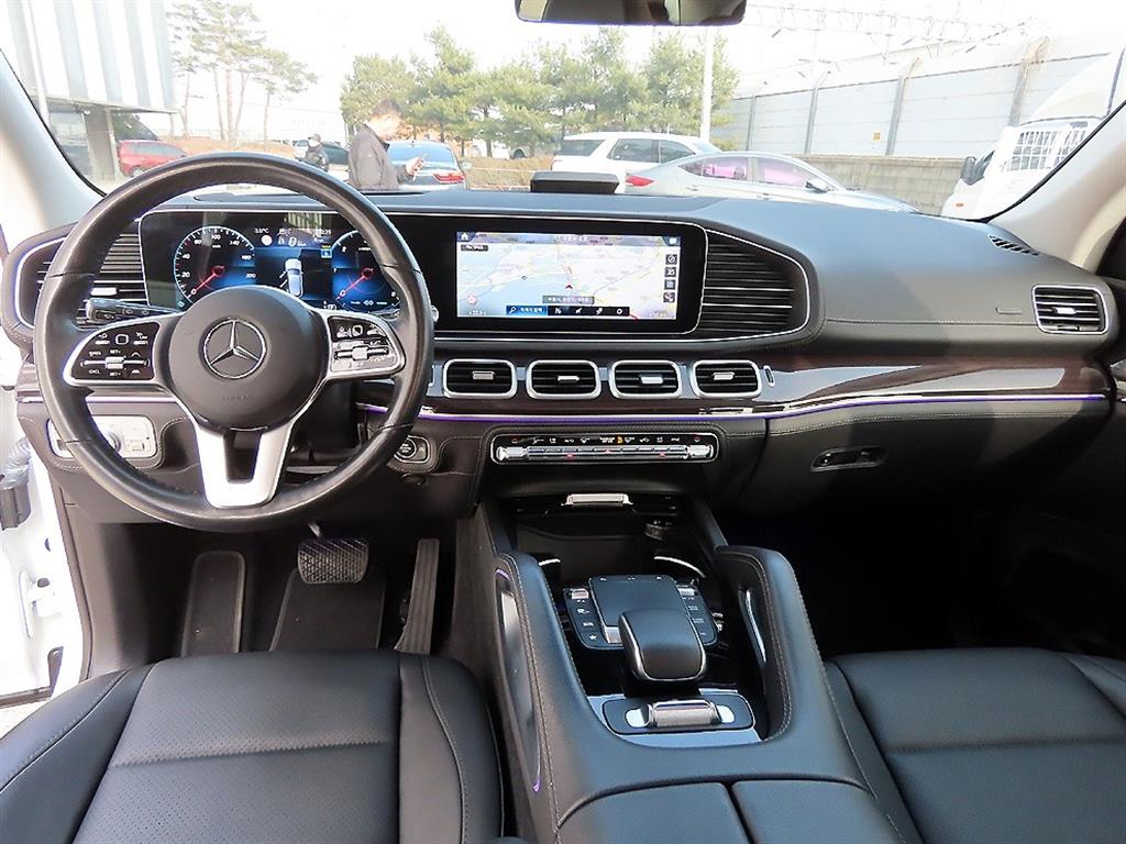 Mercedes Benz GLE Class - Vista 7