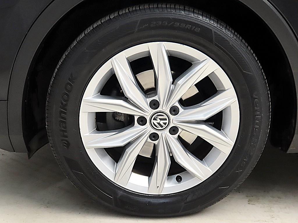 Volkswagen Tiguan 2018 Negro - Importación desde Corea - HF Imports Iquique - Foto 19