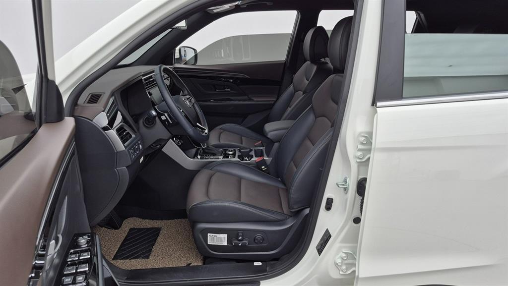 Ssangyong Korando - Vista 5