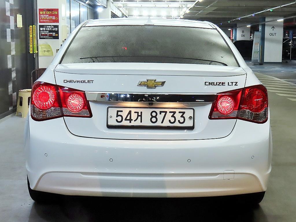 Chevrolet Cruise - Vista 5