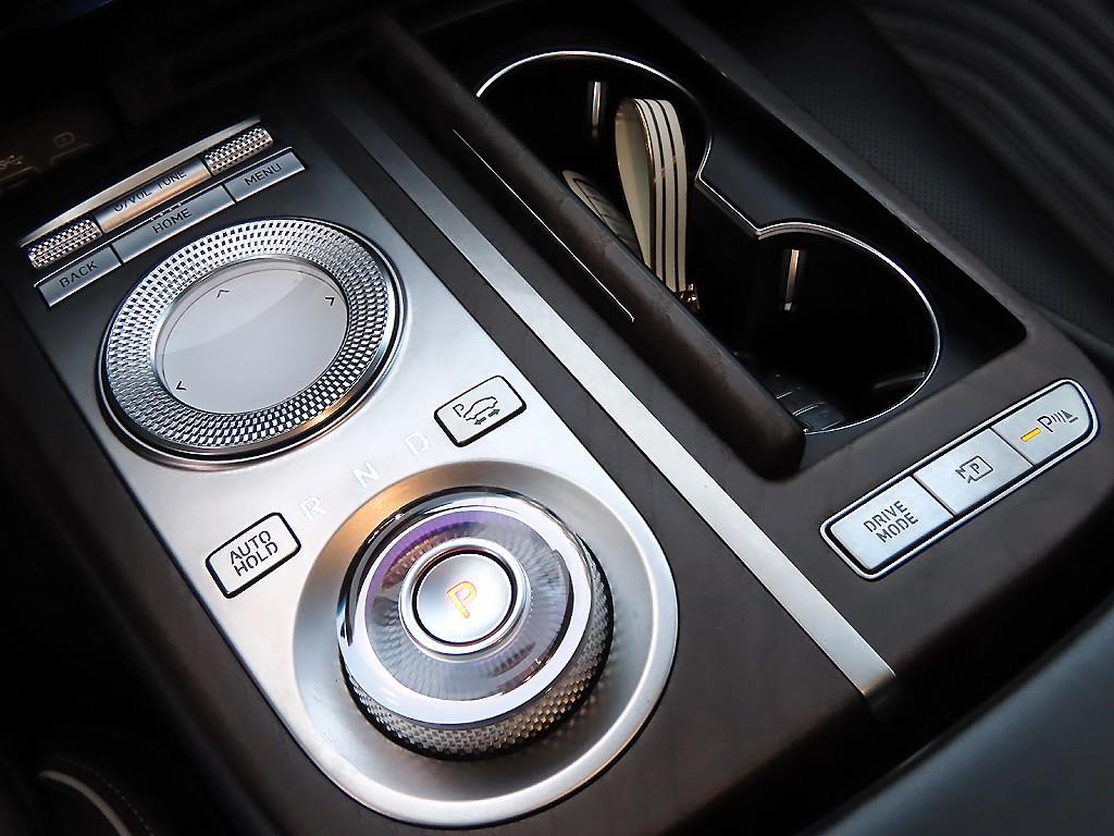 Genesis G80 - Vista 11