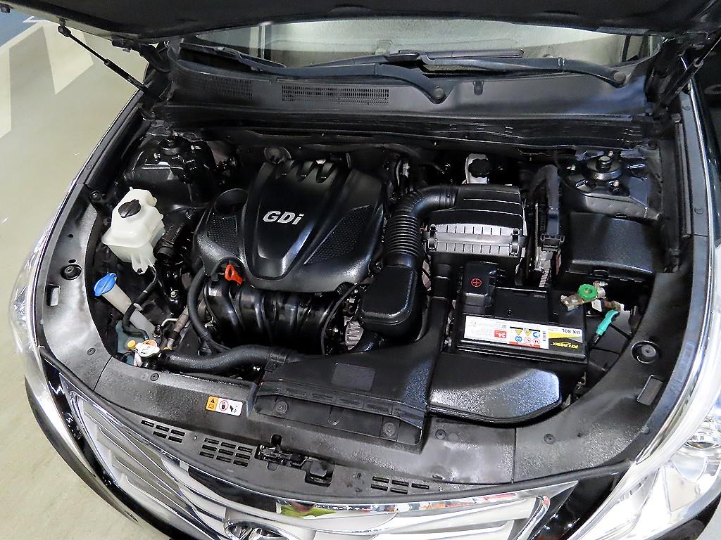 HYUNDAI Grandeur 2012 Blanco - Importación desde Corea - HF Imports Iquique - Foto 18