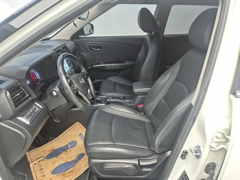 Ssangyong Tivoli - Vista 11