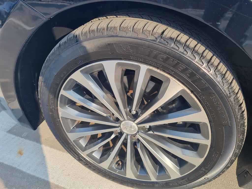 HYUNDAI Grandeur - Vista 7