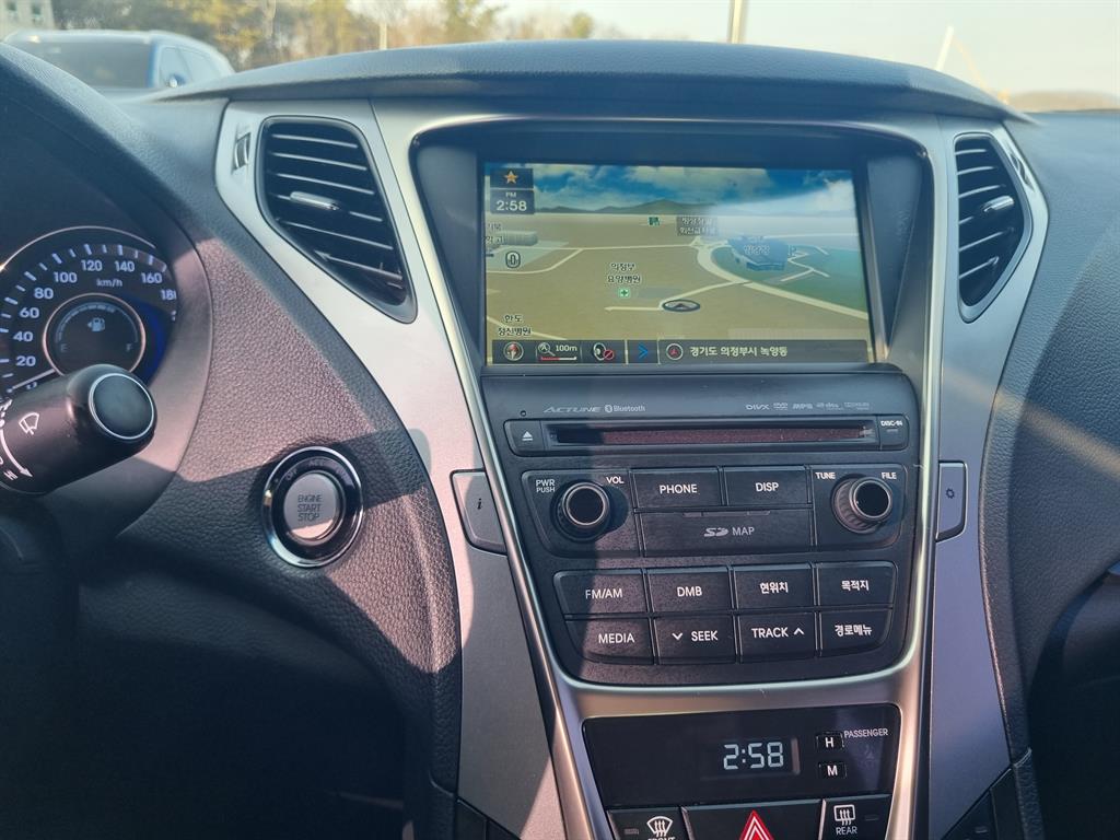 HYUNDAI Grandeur 2014 Negro - Importación desde Corea - HF Imports Iquique - Foto 16