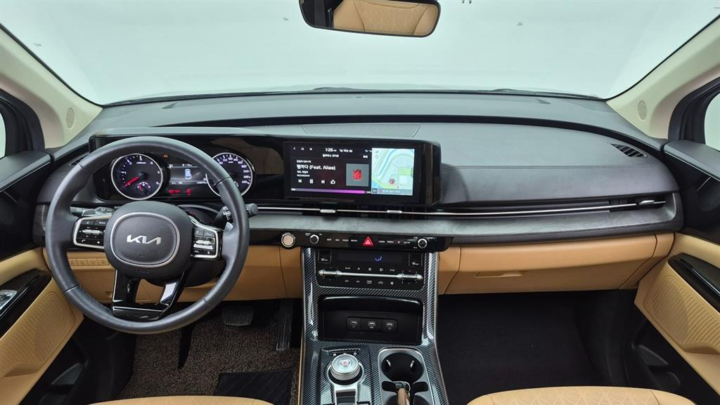 KIA Carnival - Vista 9