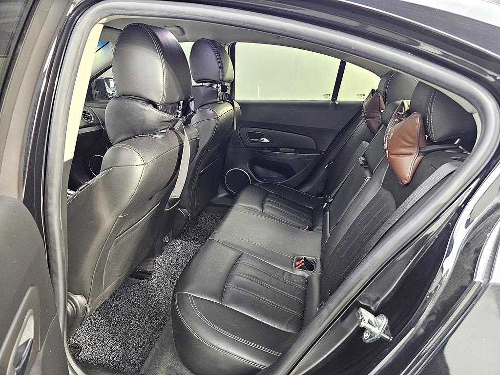 Chevrolet Cruise - Vista 9