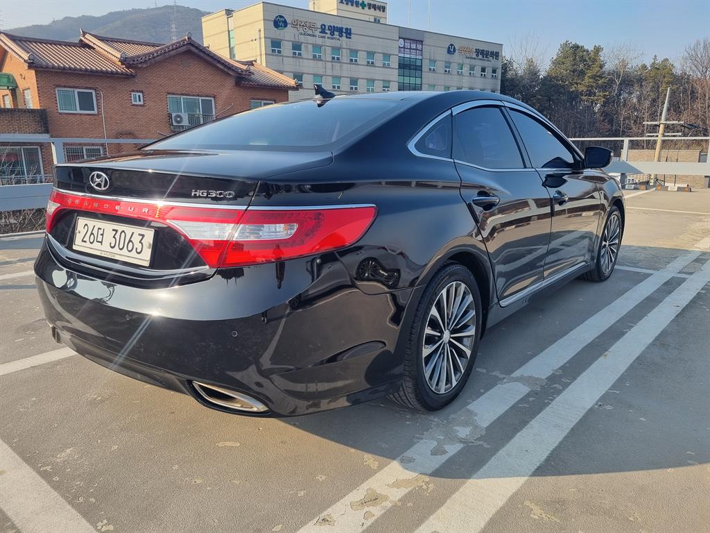 HYUNDAI Grandeur - Vista 6