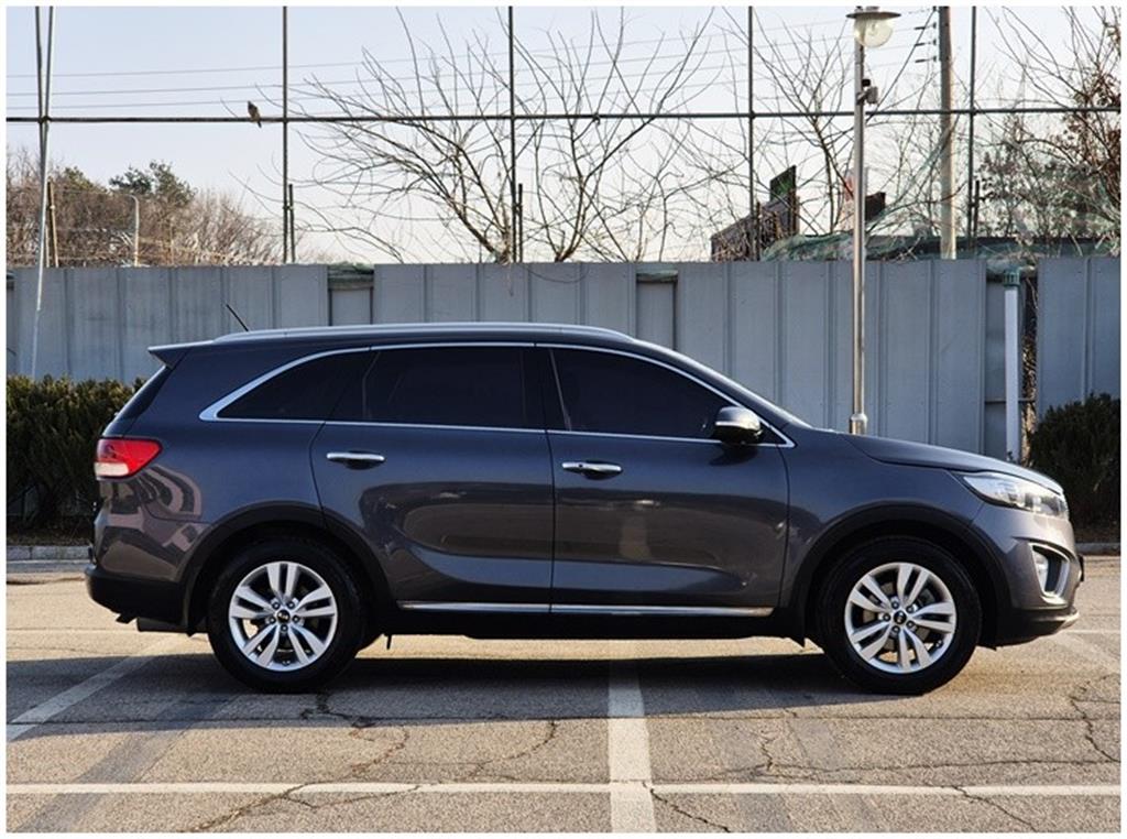 KIA Sorento - Vista 6