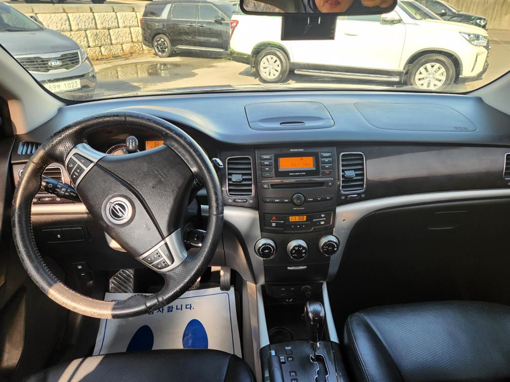 Ssangyong Korando - Vista 11