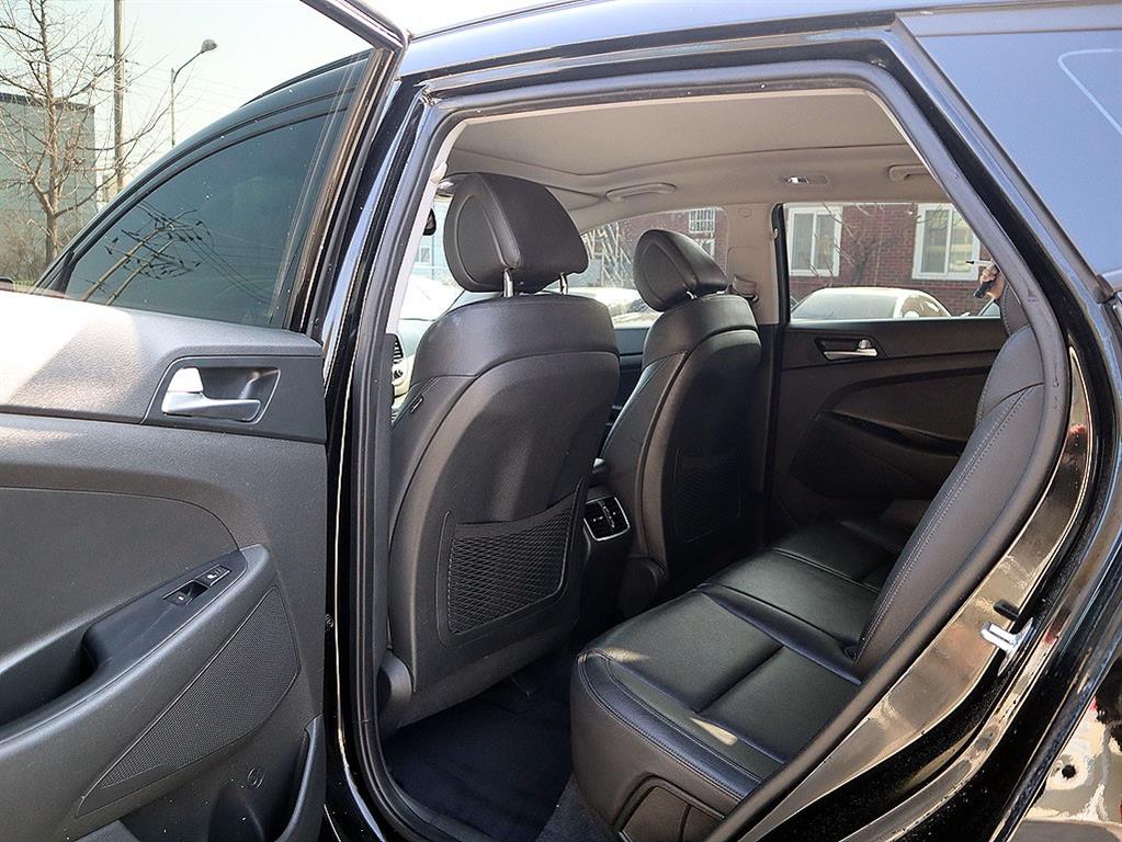 HYUNDAI Tucson 2016 Negro - Importación desde Corea - HF Imports Iquique - Foto 7