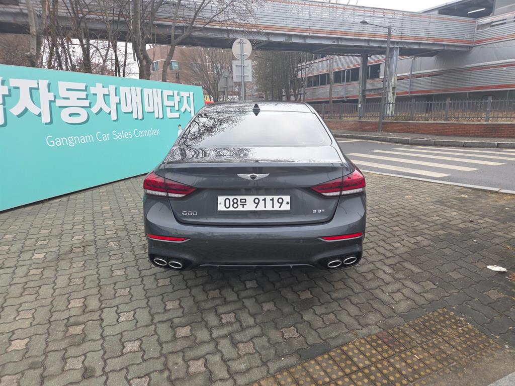 Genesis G80 - Vista 4