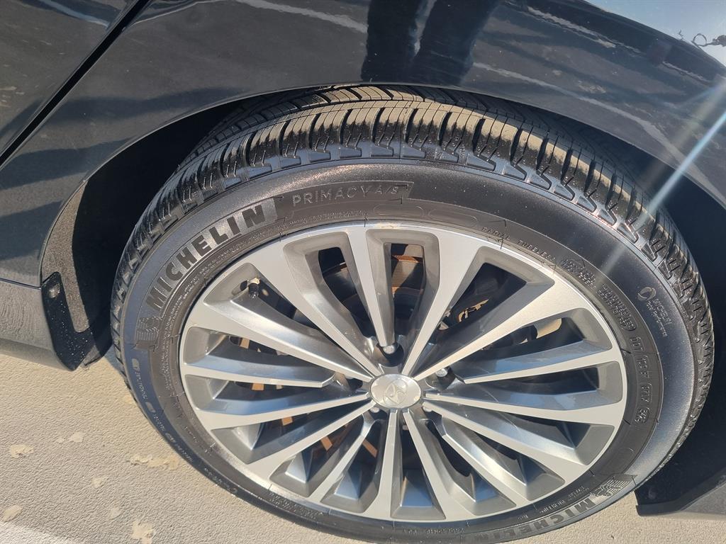 HYUNDAI Grandeur - Vista 8