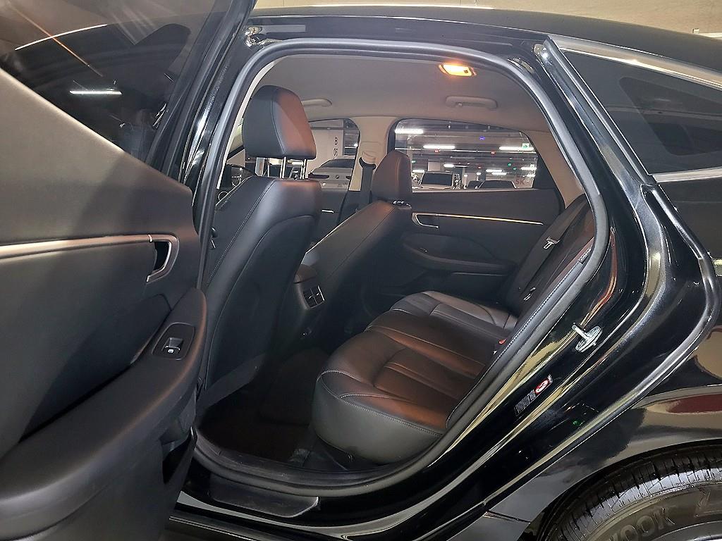 HYUNDAI Sonata - Vista 8