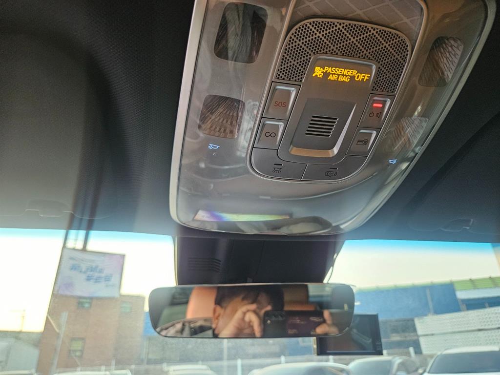 Genesis GV70 - Vista 12