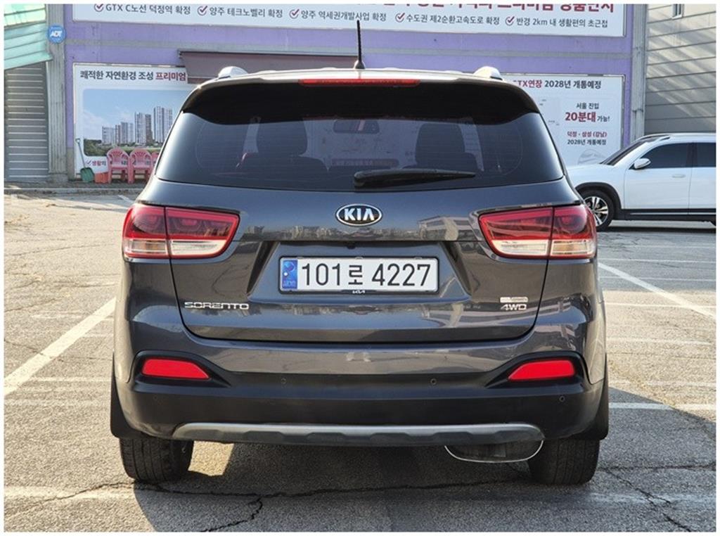 KIA Sorento - Vista 5