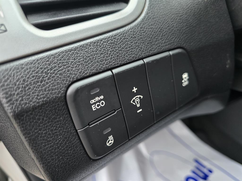 HYUNDAI Avante - Vista 9