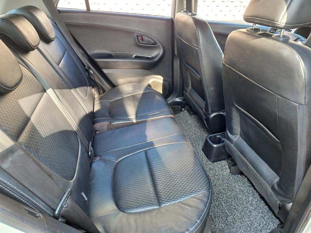 KIA Morning 2013 Blanco - Importación desde Corea - HF Imports Iquique - Foto 13