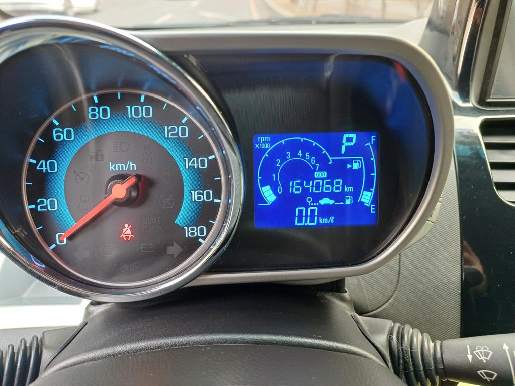 Chevrolet Spark - Vista 12