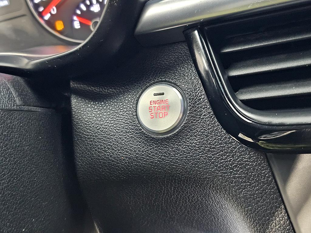 KIA K5 2017 Negro - Importación desde Corea - HF Imports Iquique - Foto 15