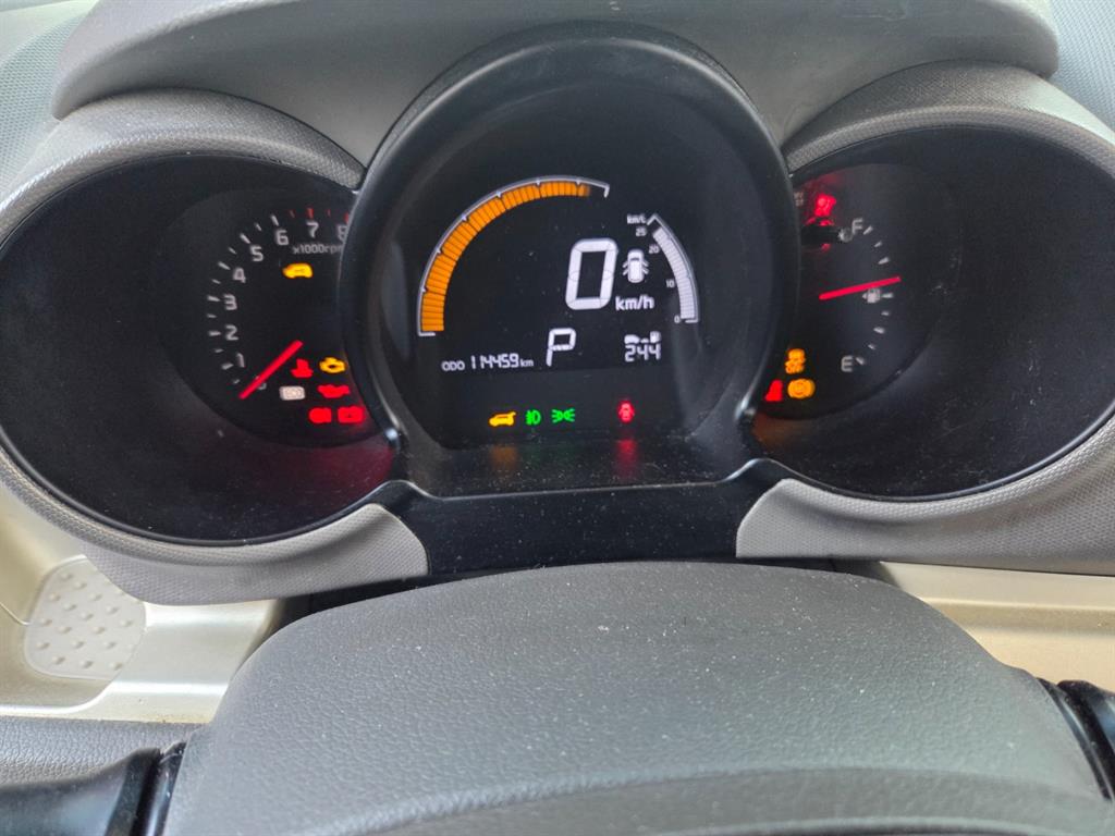 KIA Ray 2013 Verde - Importación desde Corea - HF Imports Iquique - Foto 17