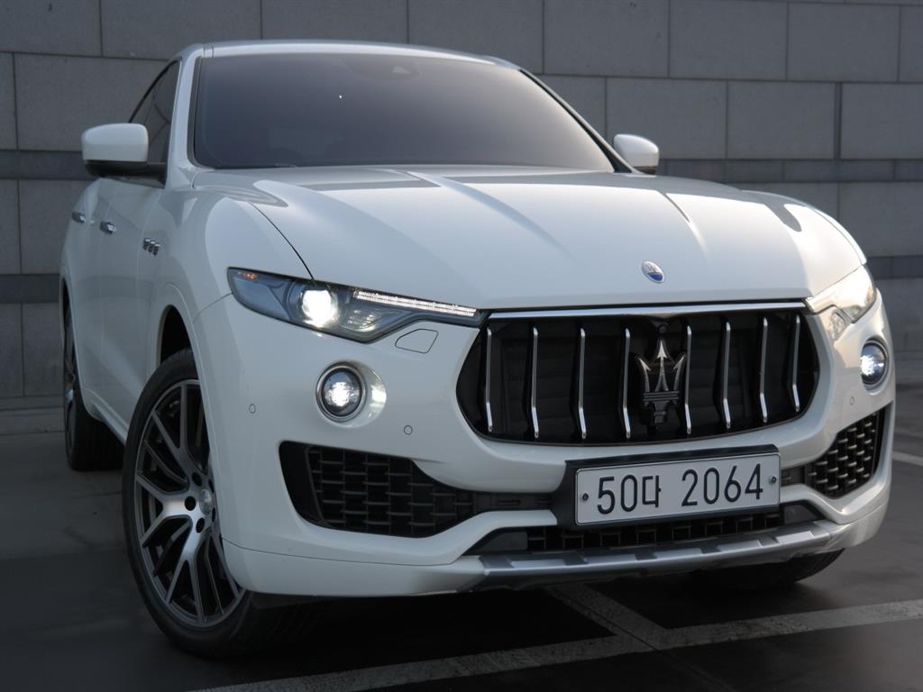 Maserati Levante 2018 the color of pearl - Importación desde Corea - HF Imports Iquique - Foto 7