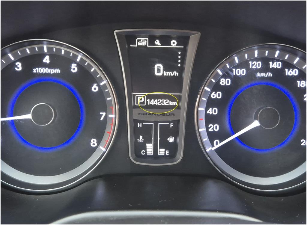 HYUNDAI Grandeur - Vista 6