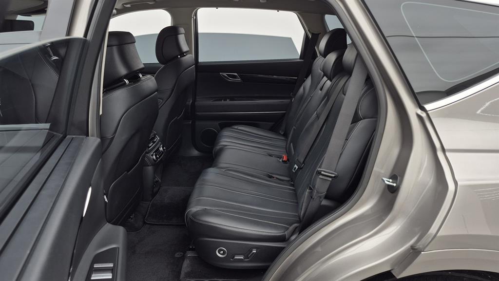 Genesis GV80 - Vista 6