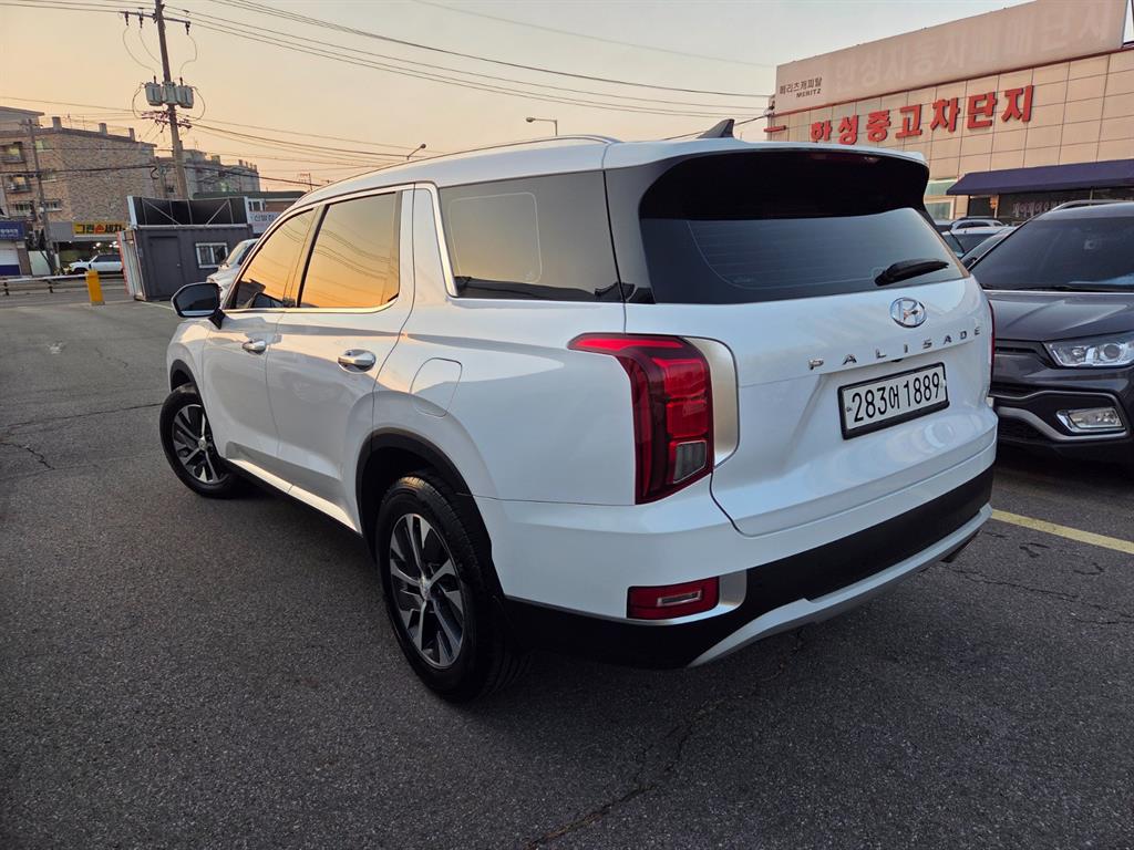 HYUNDAI Palisade - Vista 5