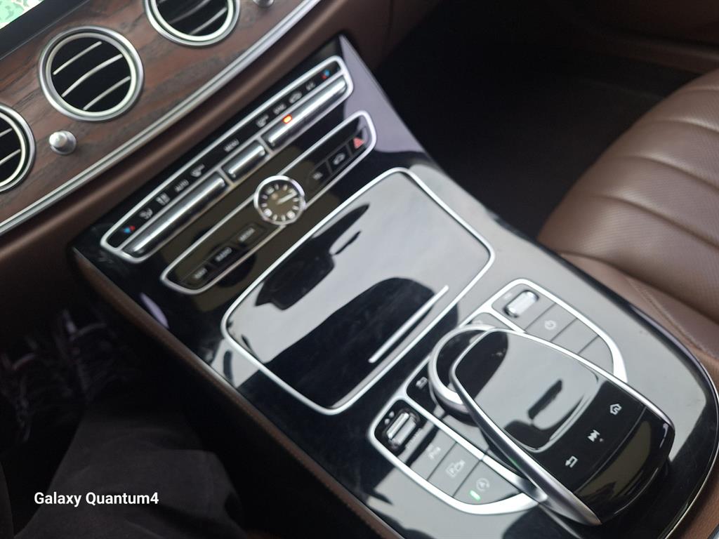 Mercedes Benz E class 2017 Negro - Importación desde Corea - HF Imports Iquique - Foto 18