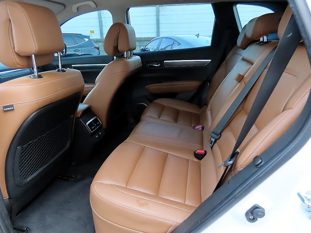 SAMSUNG QM6 - Vista 6