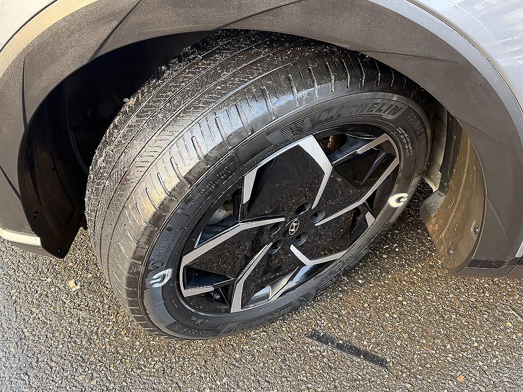 HYUNDAI Ioniq 5 2023 Gris - Importación desde Corea - HF Imports Iquique - Foto 19