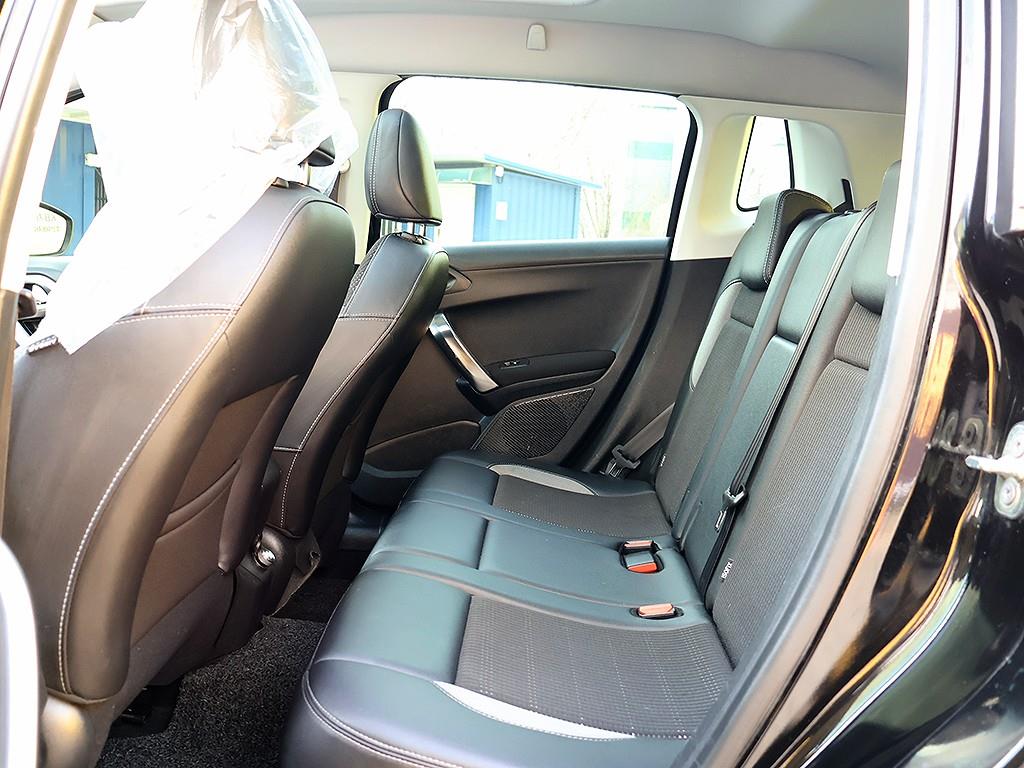 Peugeot 2008 2015 Negro - Importación desde Corea - HF Imports Iquique - Foto 11