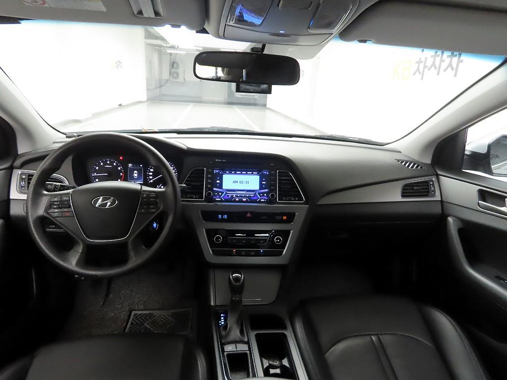 HYUNDAI Sonata - Vista 8