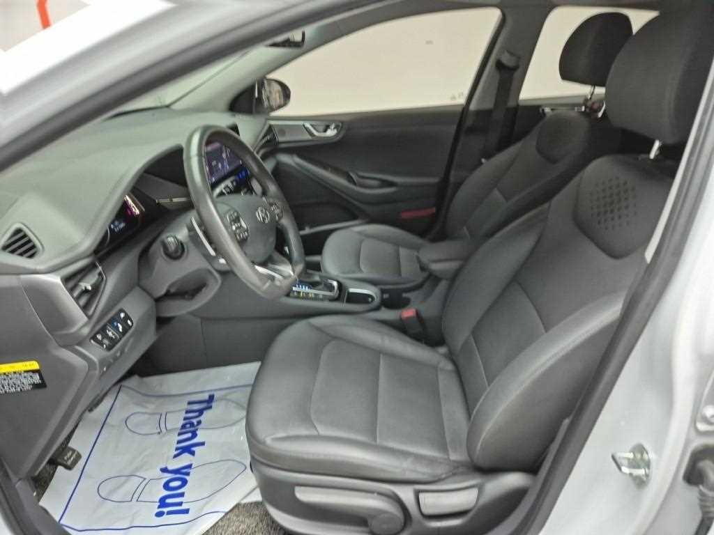 HYUNDAI Ioniq - Vista 11