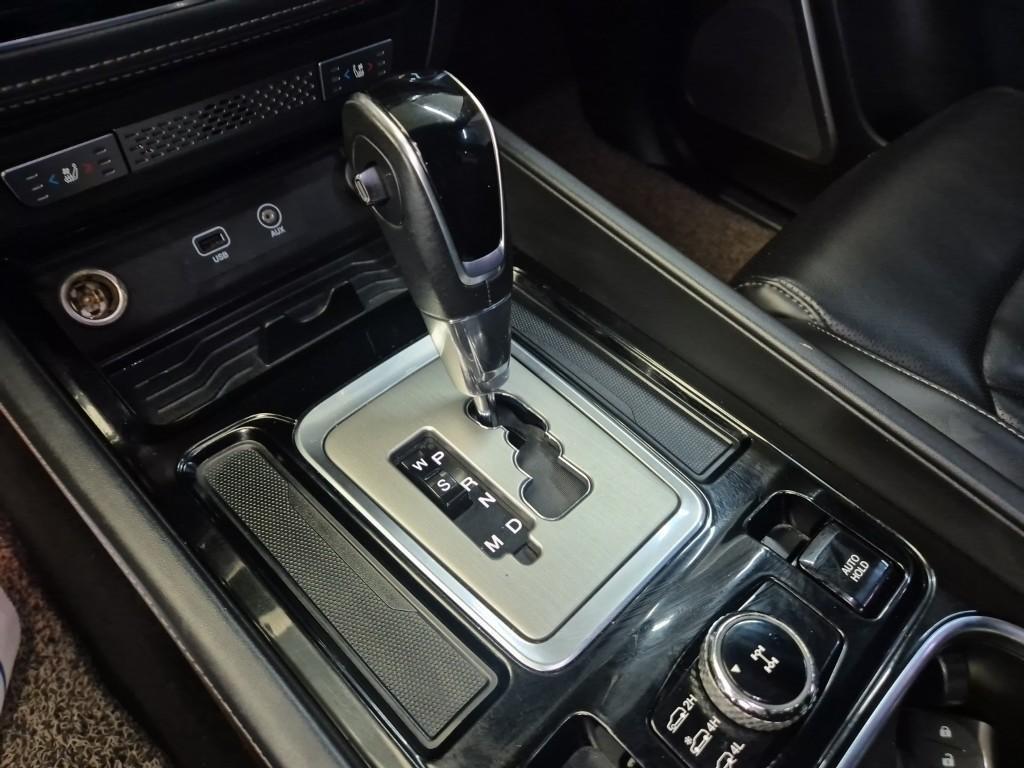 Ssangyong Rexton - Vista 11