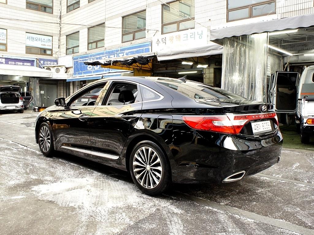 HYUNDAI Grandeur - Vista 7