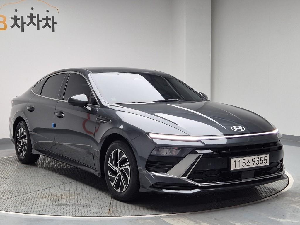 HYUNDAI Sonata - Vista 4