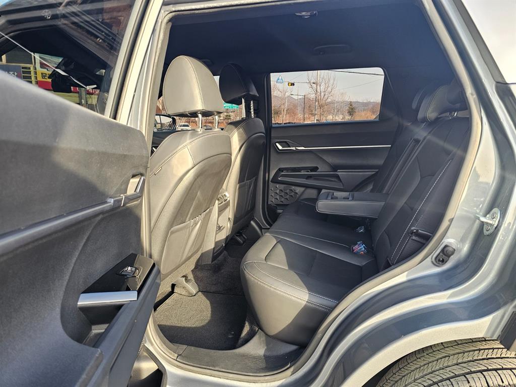 Ssangyong Torres - Vista 11