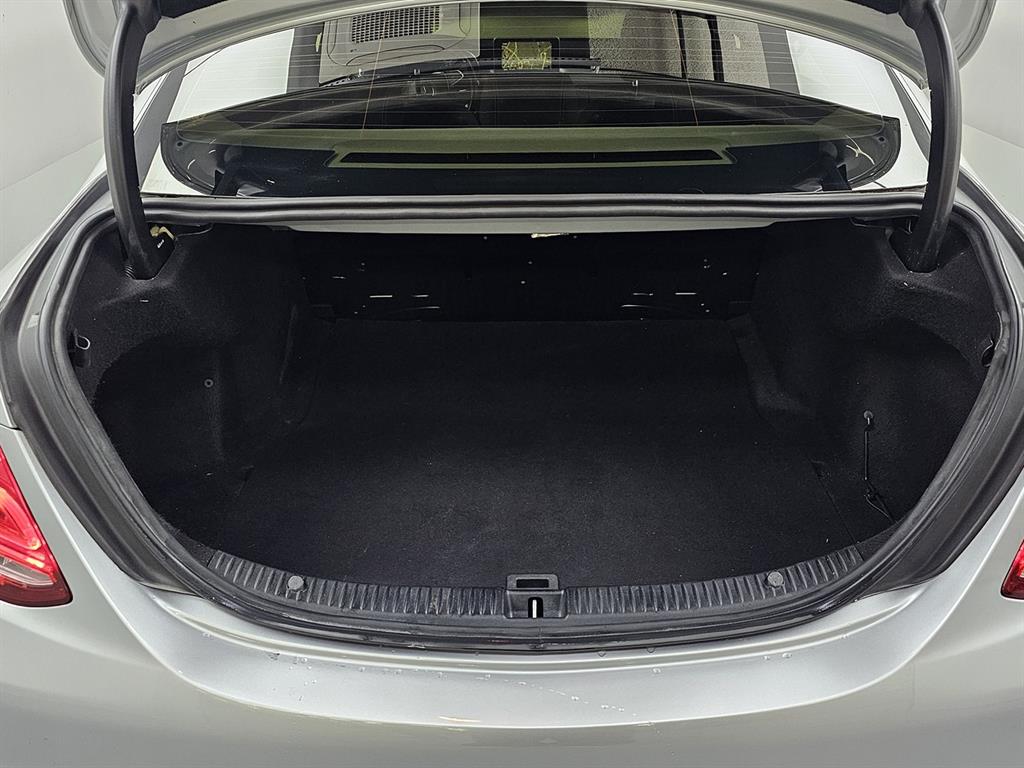 Mercedes Benz C Class 2015 Plateado - Importación desde Corea - HF Imports Iquique - Foto 20