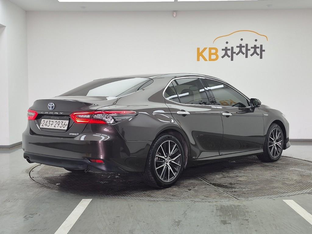 Toyota Camry - Vista 4