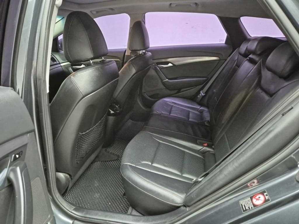 HYUNDAI i40 - Vista 12