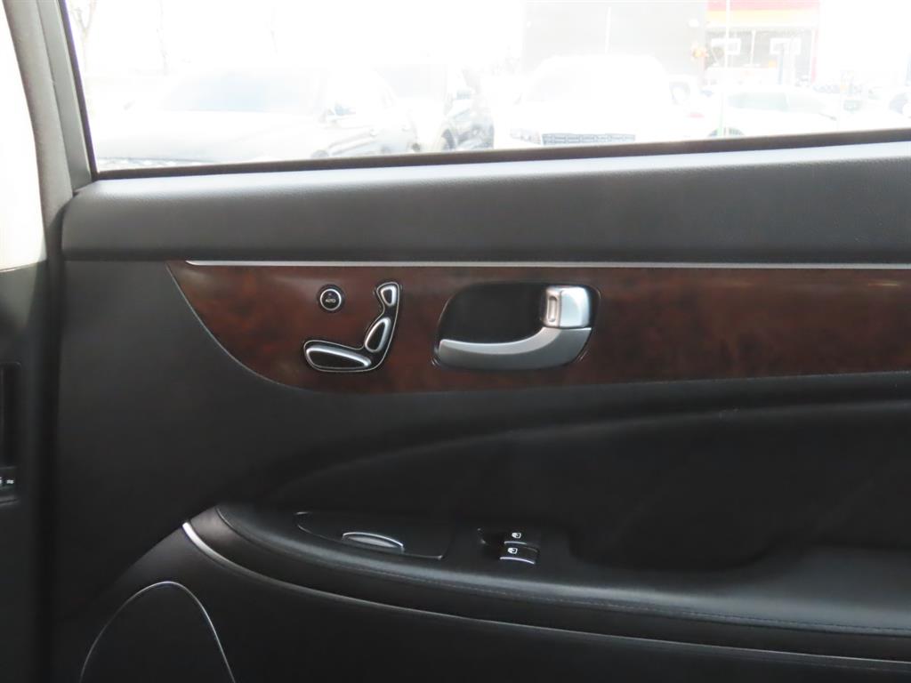 HYUNDAI Equus 2012 - Importación desde Corea - HF Imports Iquique - Foto 8