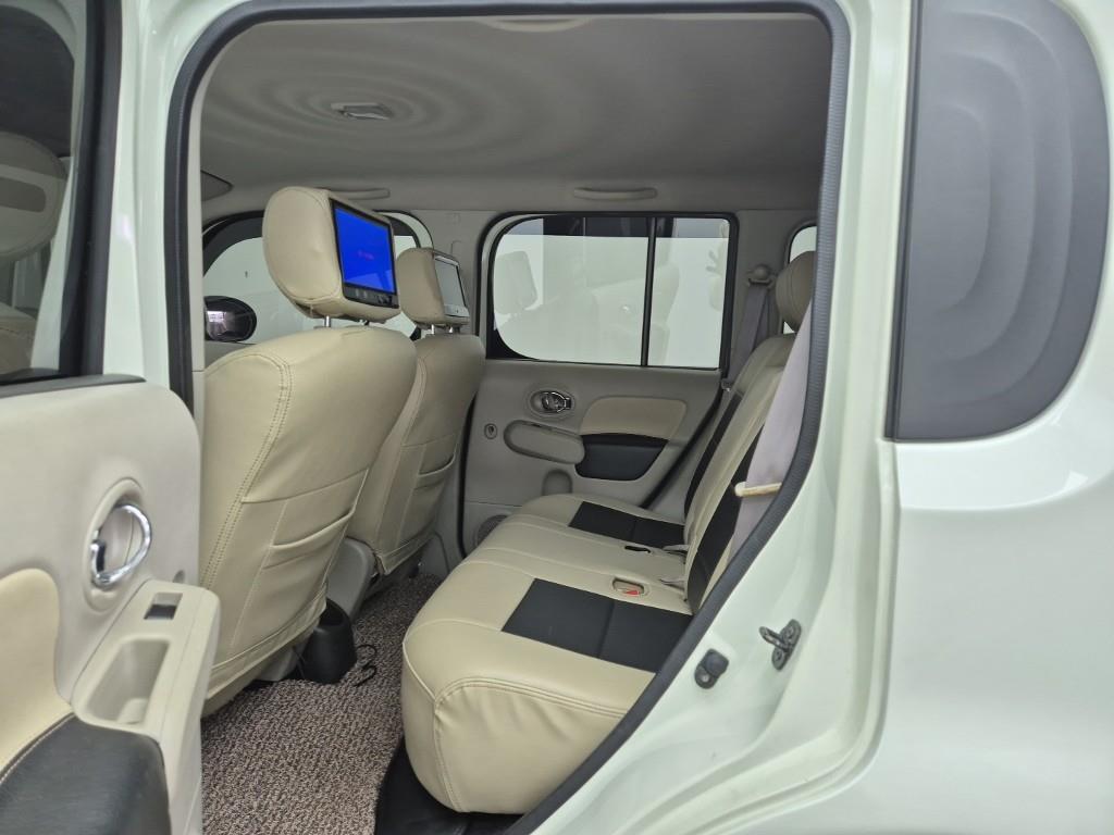 Nissan Cube - Vista 12